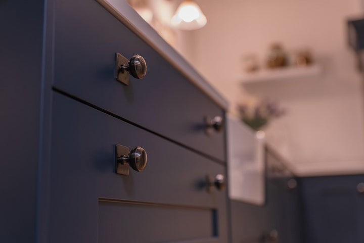 Colonial style Knob -A&W(Quantock) - Dark Bronze