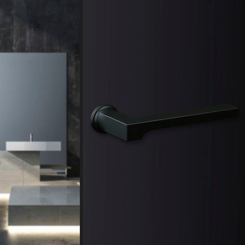 Mission Invisible - Soho steel lever handle  - Cosmos Black