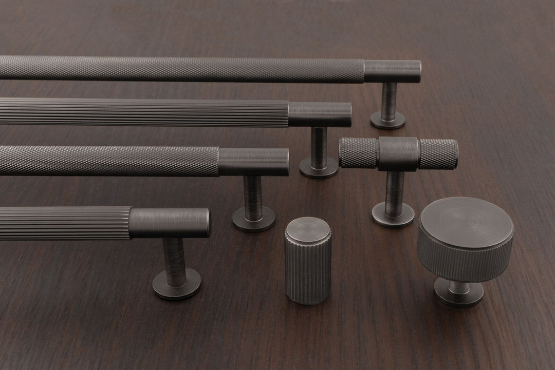 Cabinet Knurled/Lined - Anthracite
