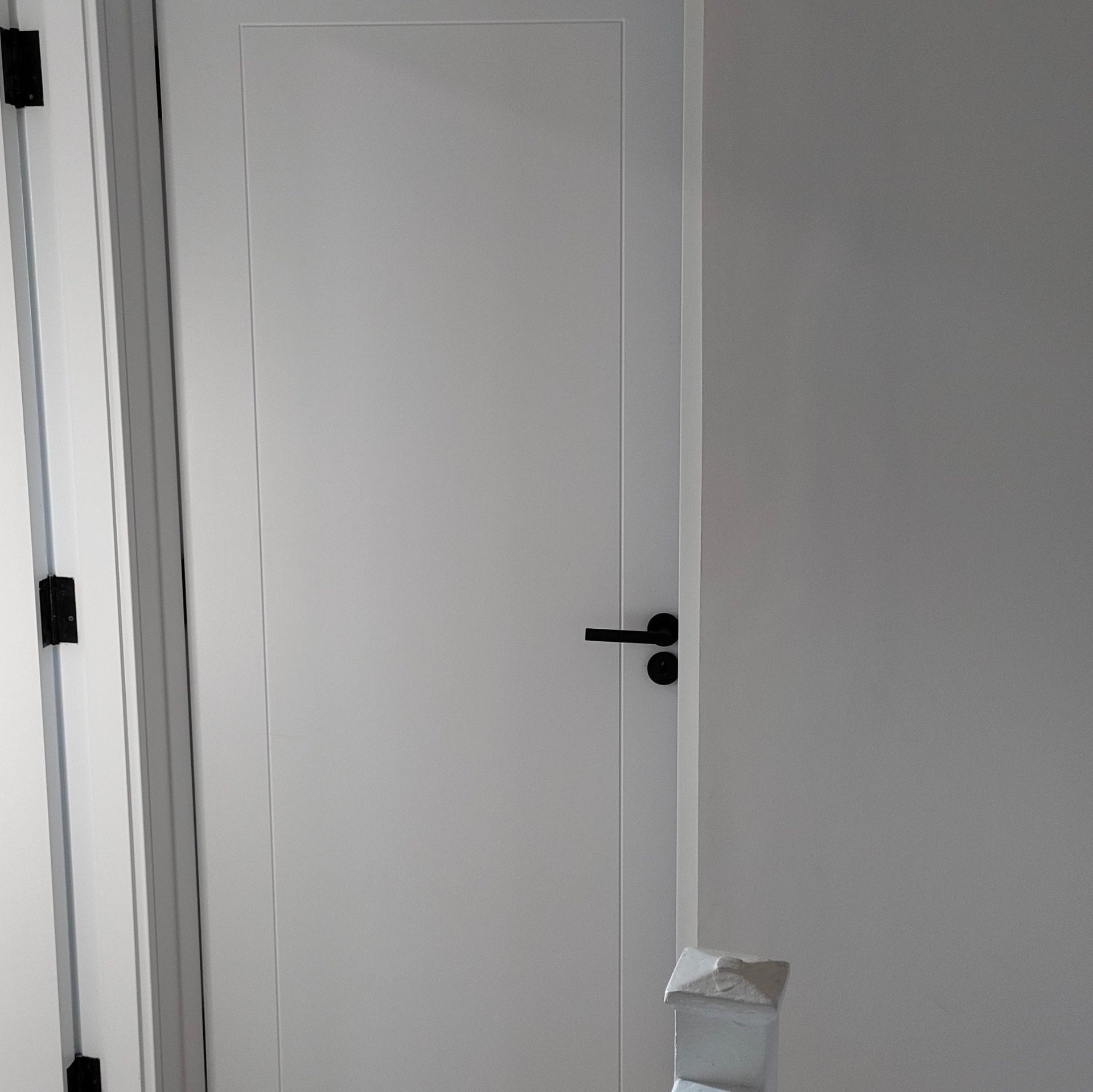 .Hp10 Doors with Matt Black Rhodos handles
