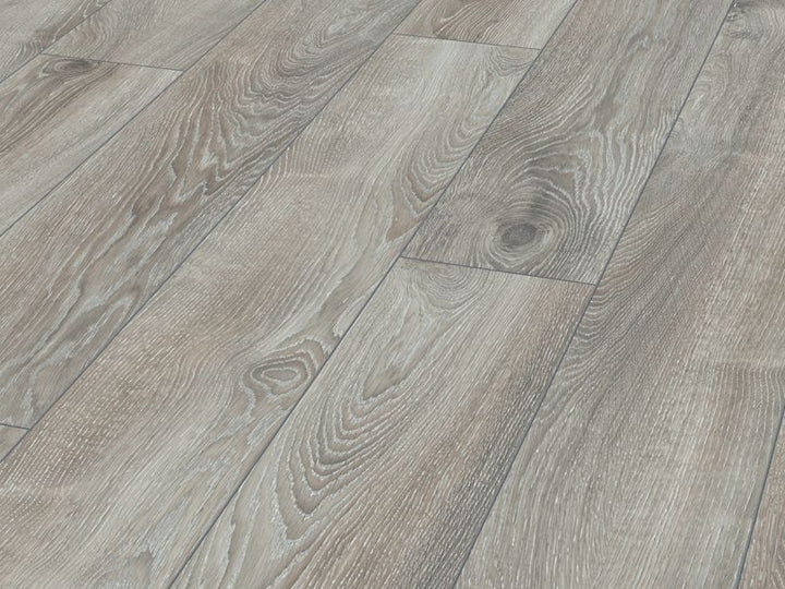 12mm x 188mm x 1845mm MAMMUT LONG PLANK HIGHLAND OAK SILVER LAMINATE FLOORING AC5