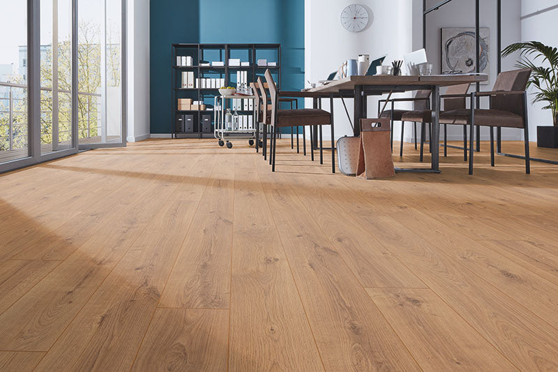 12mm x 188mm x 1845mm MAMMUT LONG PLANK EVEREST OAK NATURE LAMINATE FLOORING AC5