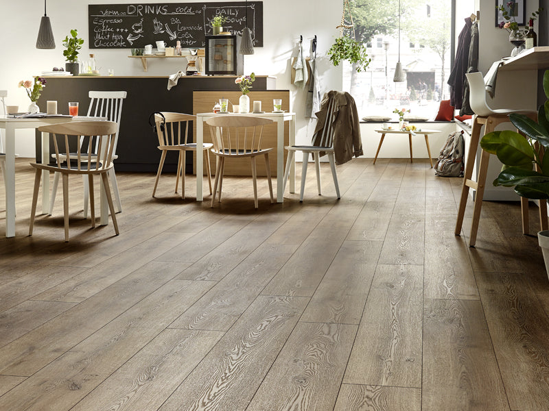 10mm x 244mm x 1845mm MAMMUT PLUS WIDE LONG PLANK MOUNTAIN OAK BROWN LAMINATE FLOORING AC5